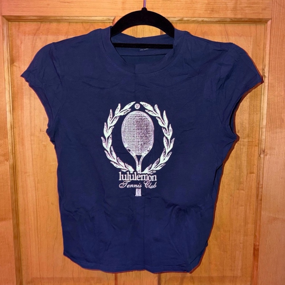 Lululemon Organic Cotton Club Blue Baby T Shirt Medium New without tags